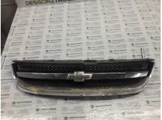 Recambio de rejilla delantera central para chevrolet nubira wagon referencia OEM IAM 96547250  