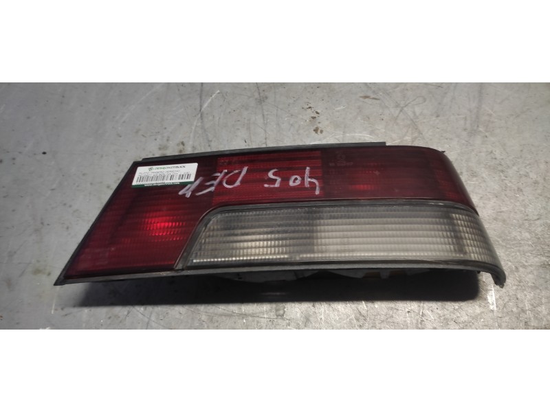 Recambio de piloto trasero derecho para peugeot 405 berlina clim referencia OEM IAM   