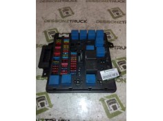 Recambio de caja reles / fusibles para renault trucks midlum 180.12 (174cv) referencia OEM IAM 175725072800 5010293757 