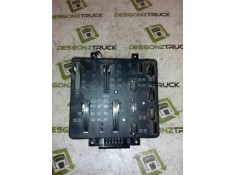 Recambio de caja reles / fusibles para renault trucks midlum 180.12 (174cv) referencia OEM IAM 175725072800 5010293757  2