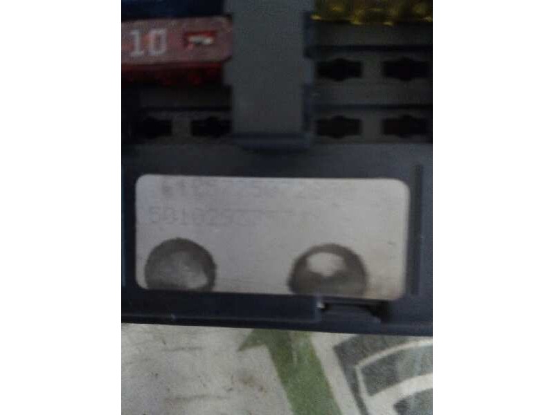 Recambio de caja reles / fusibles para renault trucks midlum 180.12 (174cv) referencia OEM IAM 175725072800 5010293757 