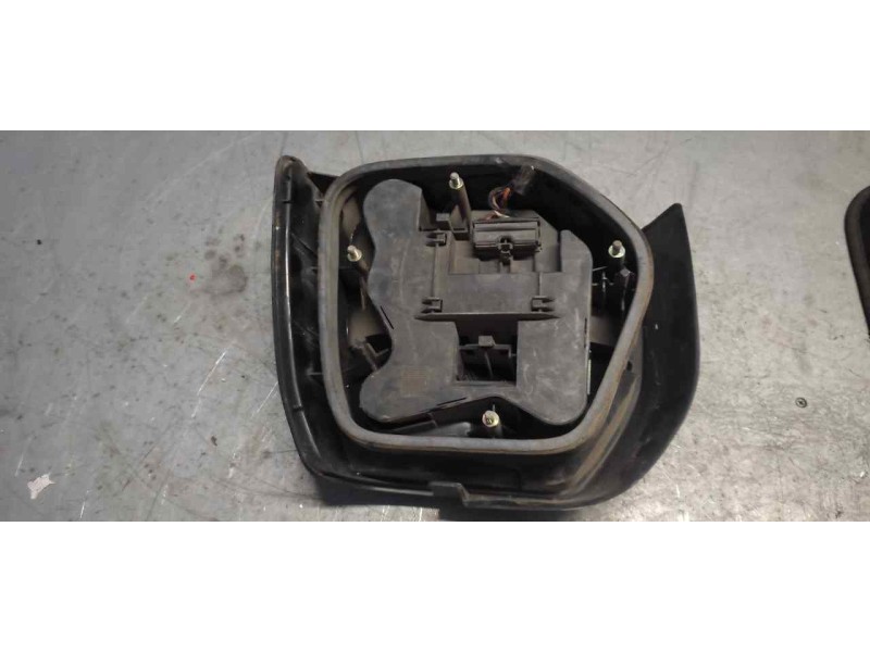 Recambio de piloto trasero izquierdo para renault 19 hatchback (b/c53) tde referencia OEM IAM   