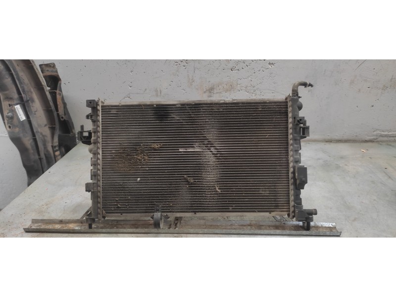 Recambio de radiador agua para opel corsa c blue line referencia OEM IAM 13100381  