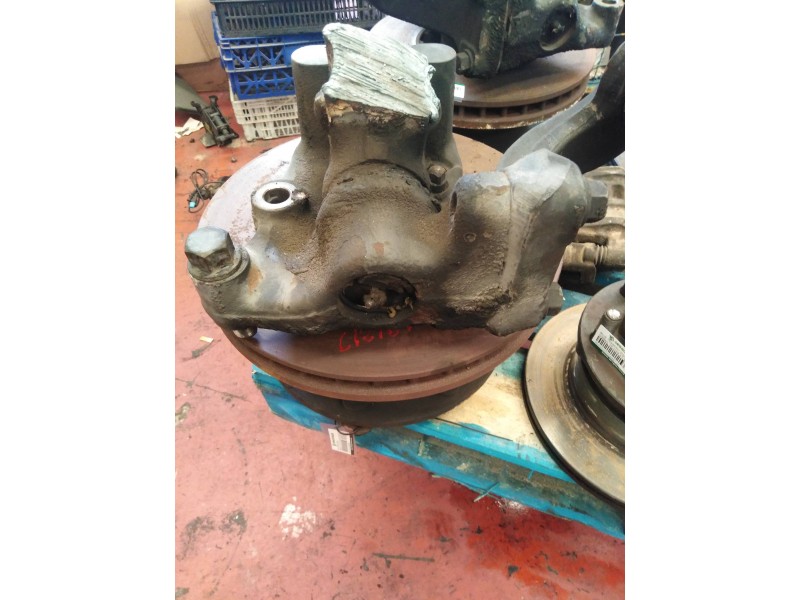 Recambio de mangueta delantera derecha para renault m 210.13/c midliner e2 referencia OEM IAM   