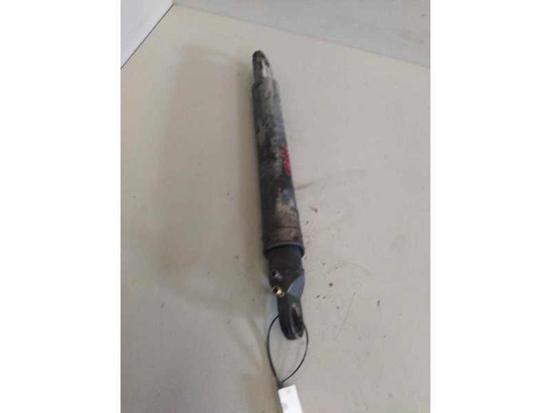 Recambio de brazo elevacion cabina para renault hd 340.18 / 26 premium e2 referencia OEM IAM 5010316793  