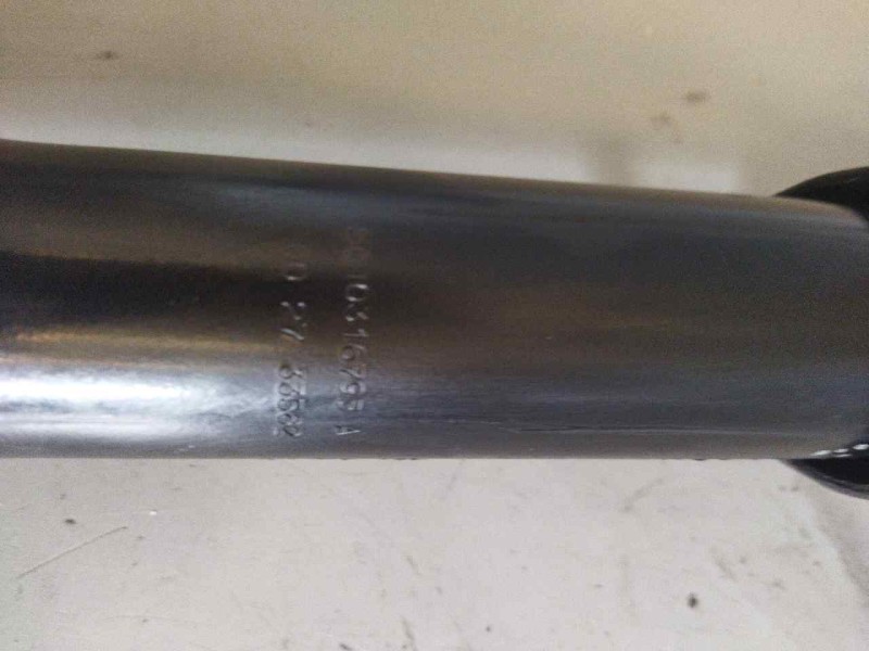 Recambio de brazo elevacion cabina para renault hd 340.18 / 26 premium e2 referencia OEM IAM 5010316793  