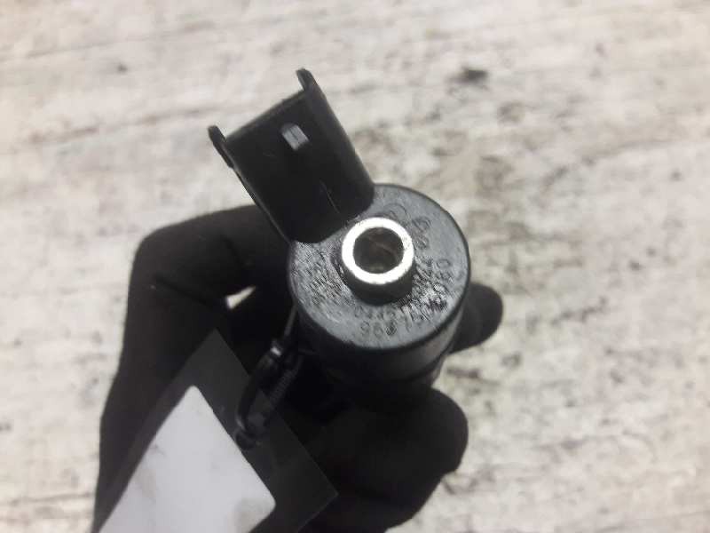 Recambio de inyector para citroën xsara berlina 2.0 hdi exclusive (80kw) referencia OEM IAM 9637536080  
