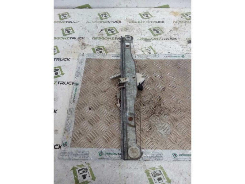 Recambio de elevalunas delantero derecho para nissan trucks atleon 120 referencia OEM IAM  12V 