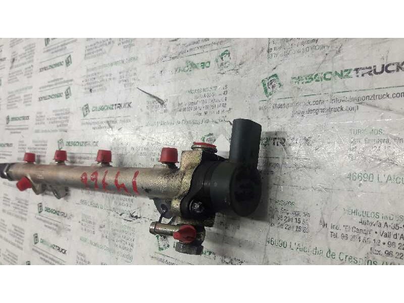 Recambio de rampa inyectora para mercedes-benz vito (w638) caja cerrada referencia OEM IAM   