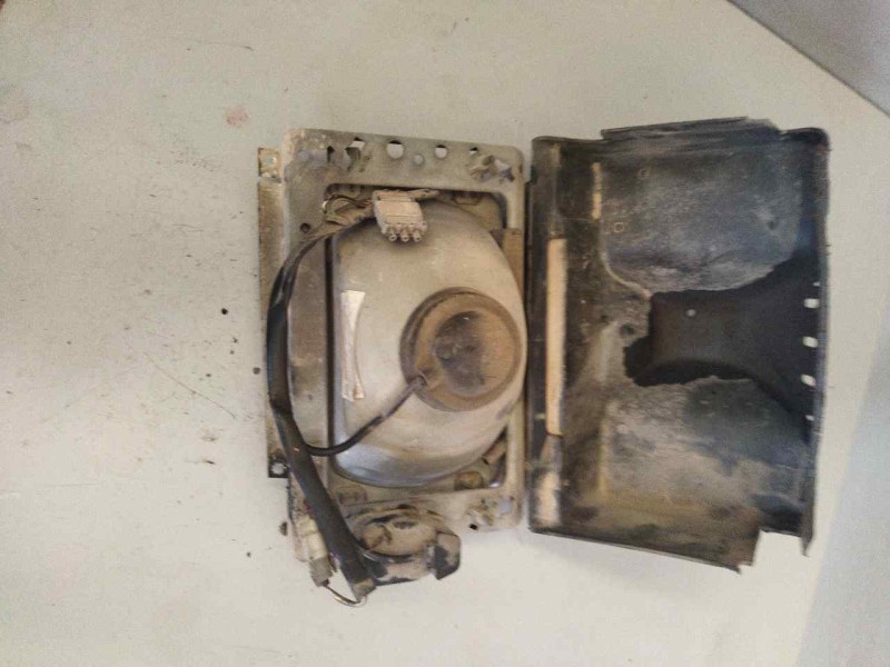 Recambio de faro derecho para volvo fl 7 6.7 diesel referencia OEM IAM   