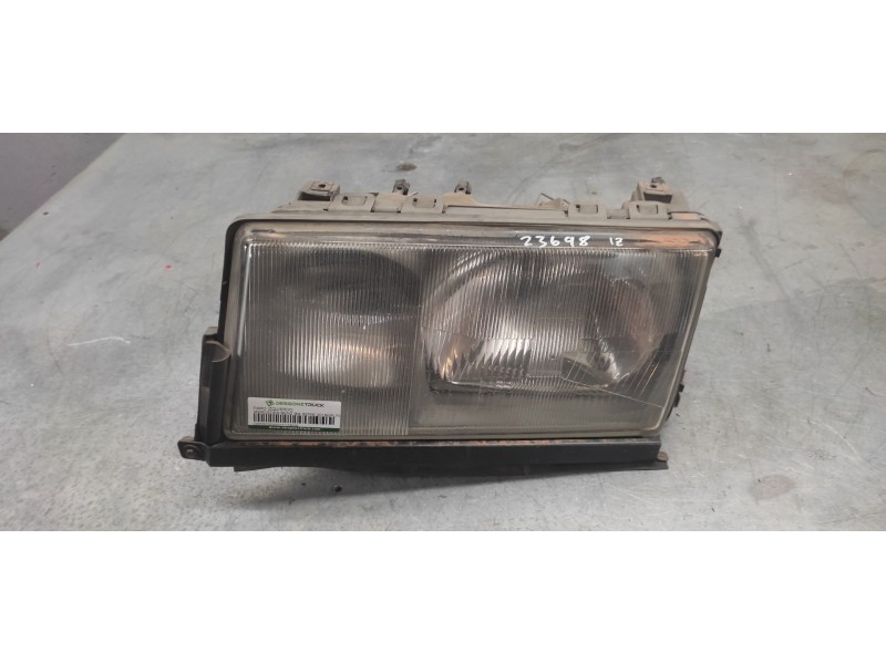 Recambio de faro izquierdo para mercedes-benz clase c (w201) berlina referencia OEM IAM   