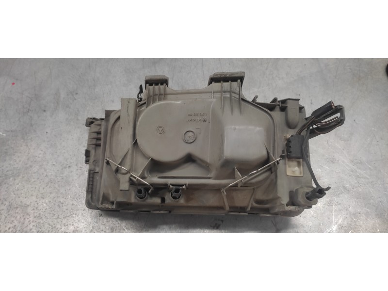 Recambio de faro izquierdo para mercedes-benz clase c (w201) berlina referencia OEM IAM   