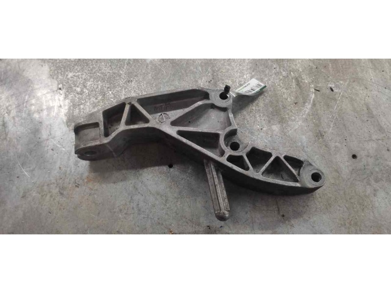 Recambio de soporte motor para opel zafira b cosmo referencia OEM IAM 24459826  