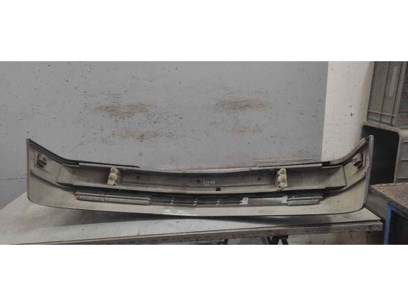 Recambio de paragolpes delantero para mercedes-benz clase c (w201) berlina referencia OEM IAM   