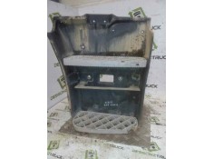 Recambio de peldaño derecho para scania serie p/g/r (d-clase) fg p420 (6x2) corto cp 13 / 14 b referencia OEM IAM   
