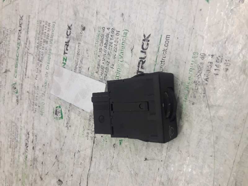 Recambio de mando regulador de faros para citroën xsara coupe 1.6 vtr referencia OEM IAM   