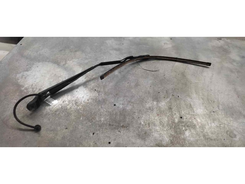 Recambio de brazo limpia delantero izquierdo para mercedes-benz vito kasten (639) 2.1 cdi referencia OEM IAM   