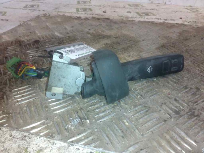 Recambio de mando limpia para volvo fh 12 2002  12.1 diesel (d12d420) referencia OEM IAM 3944081  