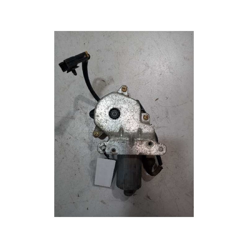 Recambio de motor elevalunas delantero derecho para nissan eco - t 160.75/117 kw/e2 chasis / 3230 / 7.49 cabina individual refer