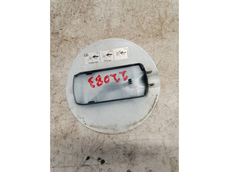 Recambio de tapa exterior combustible para ford focus lim. (cb4) titanium referencia OEM IAM 8M51A405A02A  
