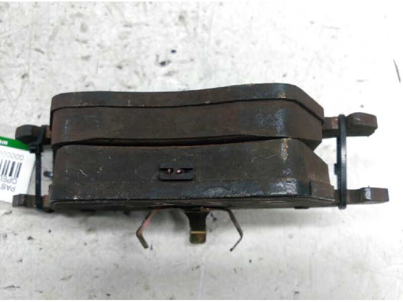 Recambio de pastillas de freno delanteras para opel vectra b berlina 2.0 dti referencia OEM IAM   