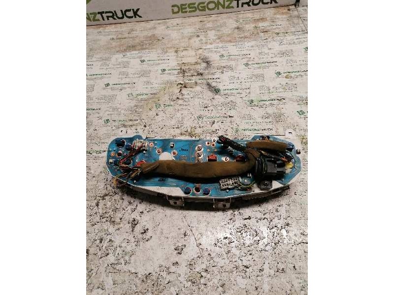 Recambio de cuadro instrumentos para nissan sunny berlina (n14) 2.0 diesel referencia OEM IAM 74C05 5320000C 