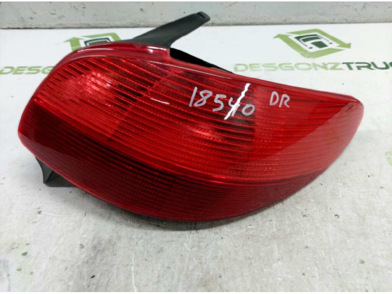 Recambio de piloto trasero derecho para peugeot 206 4-trg. xr referencia OEM IAM   