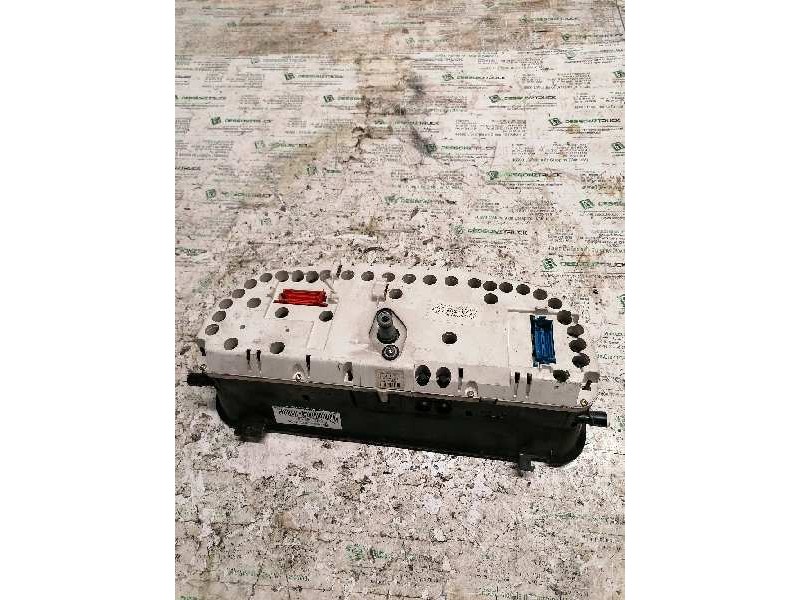 Recambio de cuadro instrumentos para renault trafic (desde 5.89) 2.0 referencia OEM IAM 7700308313  