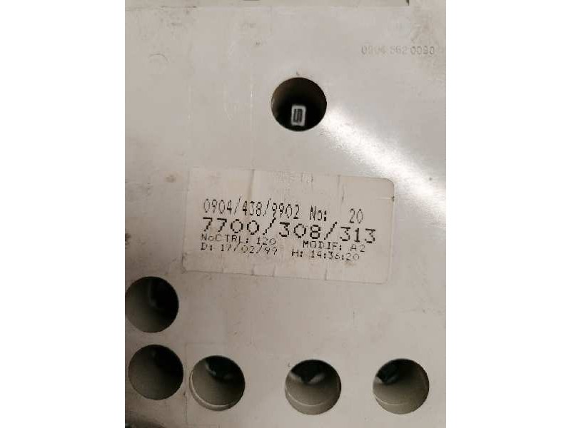 Recambio de cuadro instrumentos para renault trafic (desde 5.89) 2.0 referencia OEM IAM 7700308313  