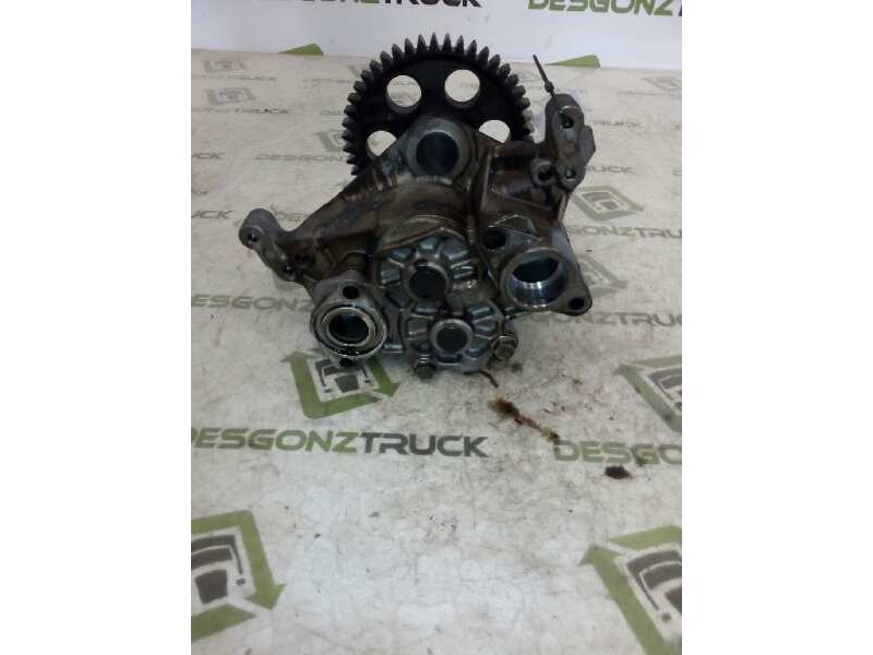 Recambio de bomba aceite para renault trucks premium distribution 420.18 (412cv) referencia OEM IAM 5010477184  