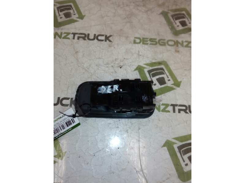 Recambio de maneta interior delantera derecha para nissan trucks atleon atleon 150.21 referencia OEM IAM   