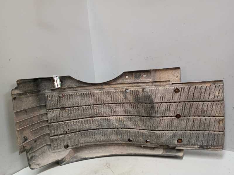 Recambio de guardabarros delantero derecho para iveco stralis (as) fsa t / p 4x2 gran espacio referencia OEM IAM   