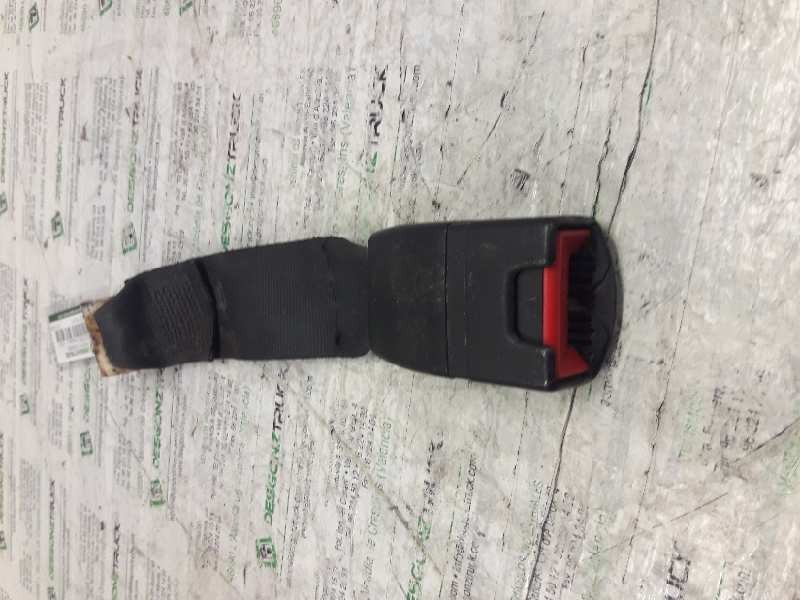 Recambio de anclaje asiento trasero para opel frontera a arizona referencia OEM IAM 91142090 DERECHA 