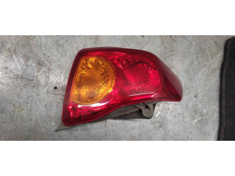Recambio de piloto trasero derecho para toyota corolla (e15) high referencia OEM IAM   