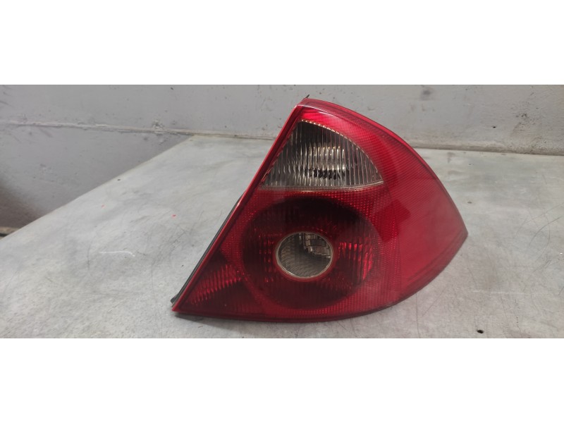 Recambio de piloto trasero derecho para ford mondeo berlina (ge) ambiente (06.2003) (d) referencia OEM IAM   