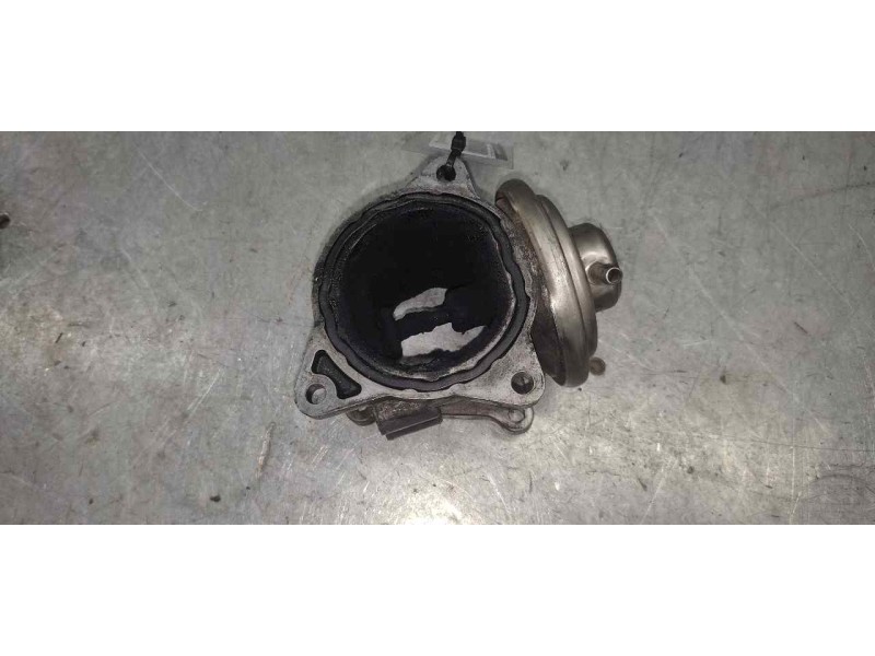 Recambio de valvula egr para audi a3 (8p) 2.0 tdi referencia OEM IAM 038129637D  