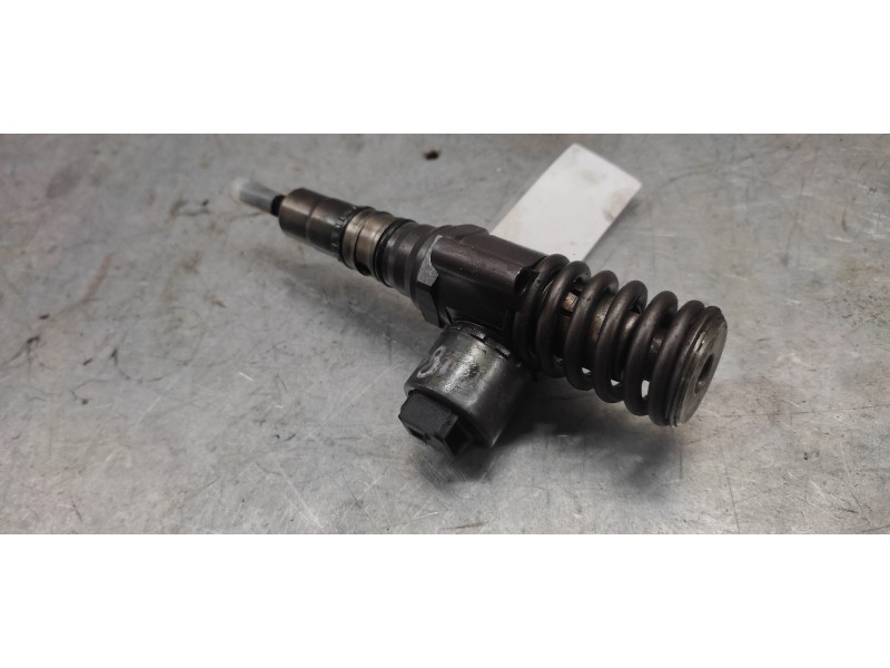 Recambio de inyector para audi a3 (8p) 2.0 tdi referencia OEM IAM 0414720404 2 PINS 