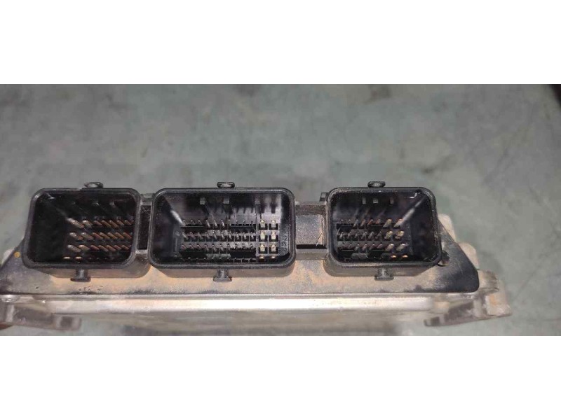 Recambio de centralita motor uce para citroën c4 coupe vts referencia OEM IAM 0281011629 9658944580 1039S08537