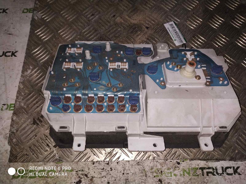 Recambio de cuadro instrumentos para nissan cabstar e cabina simple cabina individual referencia OEM IAM   