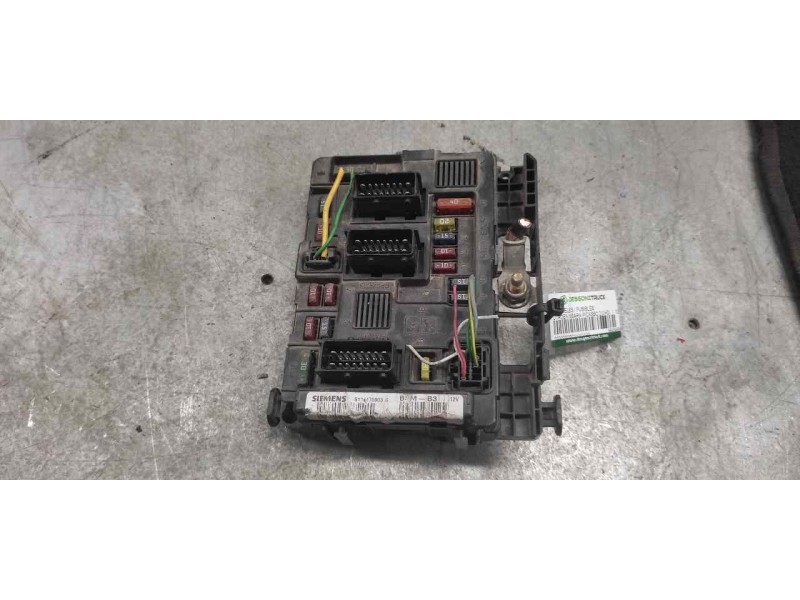 Recambio de caja reles / fusibles para citroën xsara picasso 2.0 hdi referencia OEM IAM 9643498880 BSM 