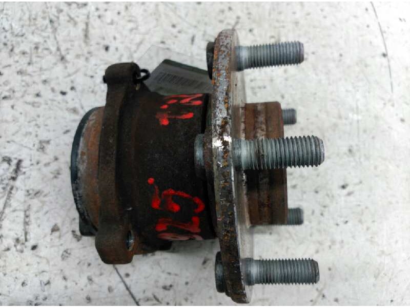 Recambio de buje trasero izquierdo para ford focus berlina (cap) ghia referencia OEM IAM   