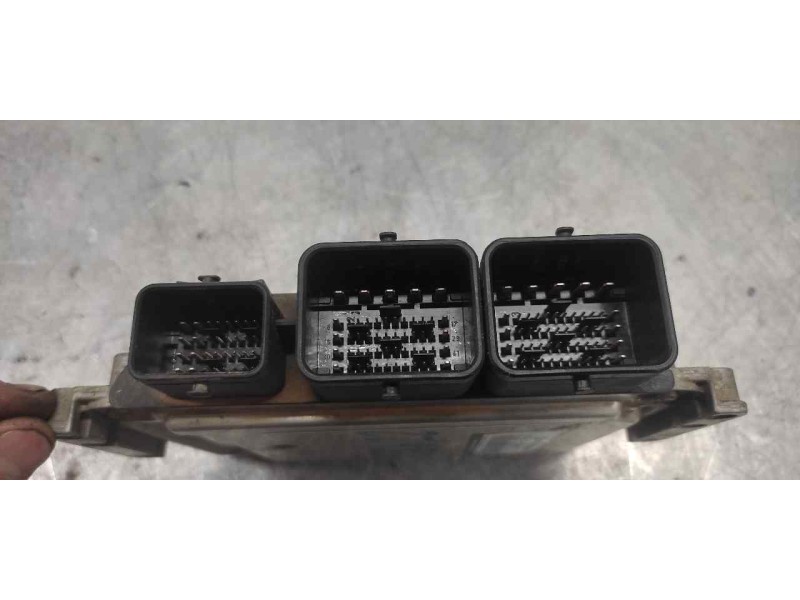 Recambio de centralita motor uce para peugeot 207 sport referencia OEM IAM 0261201505 9664738680 9663193780