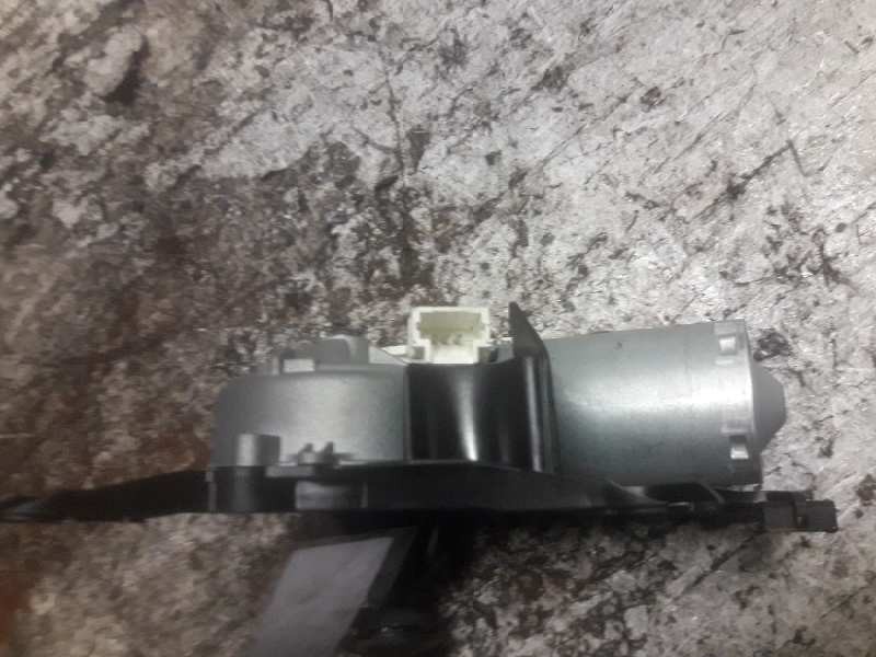 Recambio de motor limpia trasero para peugeot 308 confort referencia OEM IAM 9680477480 53031812 3 PINS