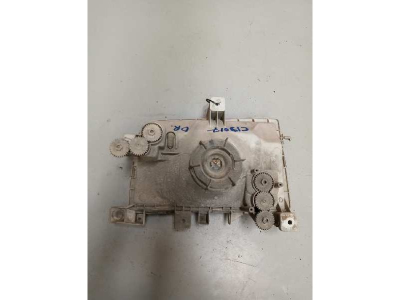 Recambio de faro izquierdo para nissan cabstar e referencia OEM IAM   