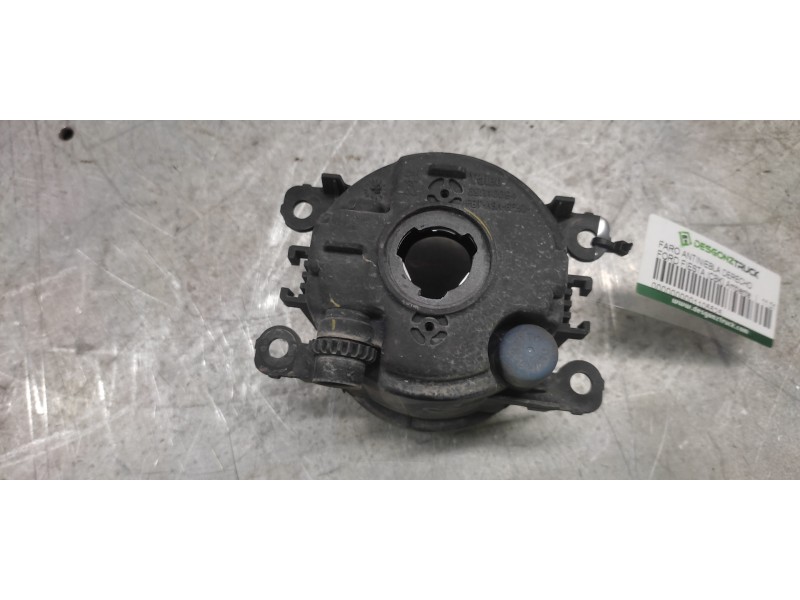Recambio de faro antiniebla derecho para ford fiesta (cbk) ambiente referencia OEM IAM   