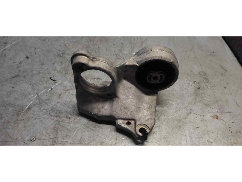 Recambio de soporte motor para citroën xantia berlina 1.9 turbodiesel referencia OEM IAM 9627250280  