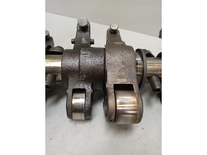 Recambio de eje balancines para iveco stralis (as) 11.1 diesel referencia OEM IAM 504372308 5801660758 5801660756