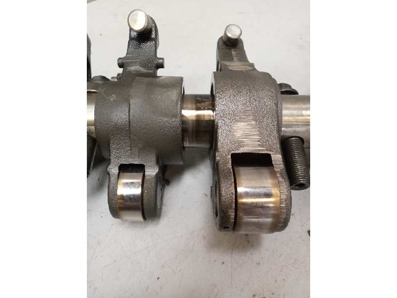 Recambio de eje balancines para iveco stralis (as) 11.1 diesel referencia OEM IAM 504372308 5801660758 5801660756