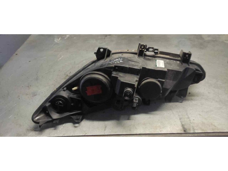 Recambio de faro derecho para peugeot 307 berlina (s2) xs referencia OEM IAM   8 PINS