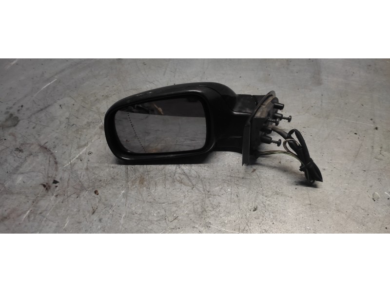 Recambio de retrovisor izquierdo para peugeot 307 berlina (s2) xs referencia OEM IAM   5 CABLES